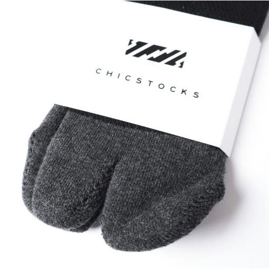 新品 is-ness x CHICSTOCKS イズネス シックストックス 別注 メンズ 足袋 くるぶしソックス BLACK/CHARCOAL GRAY ONE SIZE バイカラー 靴下 |  | 03
