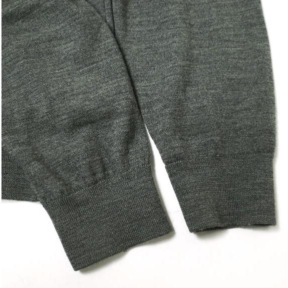 GUCCI グッチ イタリア製 シェリーライン ハイゲージウールVネックカーディガン 232191 Z2954 S グレー ニット トップス g15653 |  | 05