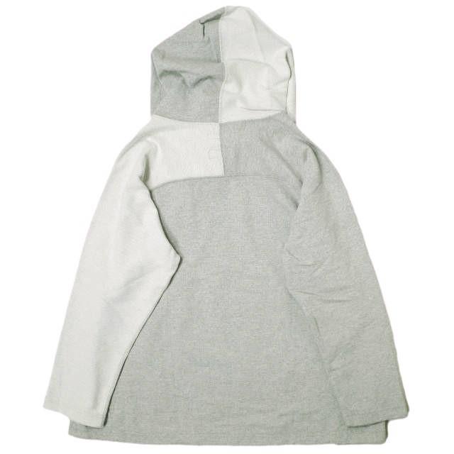 新品 Engineered Garments x BEAMS BOY エンジニアードガーメンツ ミラー反転 スウェットプルオーバーパーカー GREY クレイジーパターン |  | 01