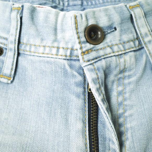 新品 e JEANS イージーンズ TAPERED 岡山児島 リペア＆ブリーチ加工 テーパードデニムパンツ e-L805-039 25 azure blue 定価36,300円 |  | 03