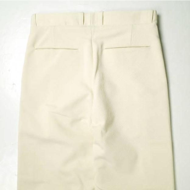 新品 UNUSED アンユーズド 20AW 日本製 LINE PANTS キャバリーツイル ラインパンツ UW0920 2 OFF WHITE ボトムス g18169 |  | 06