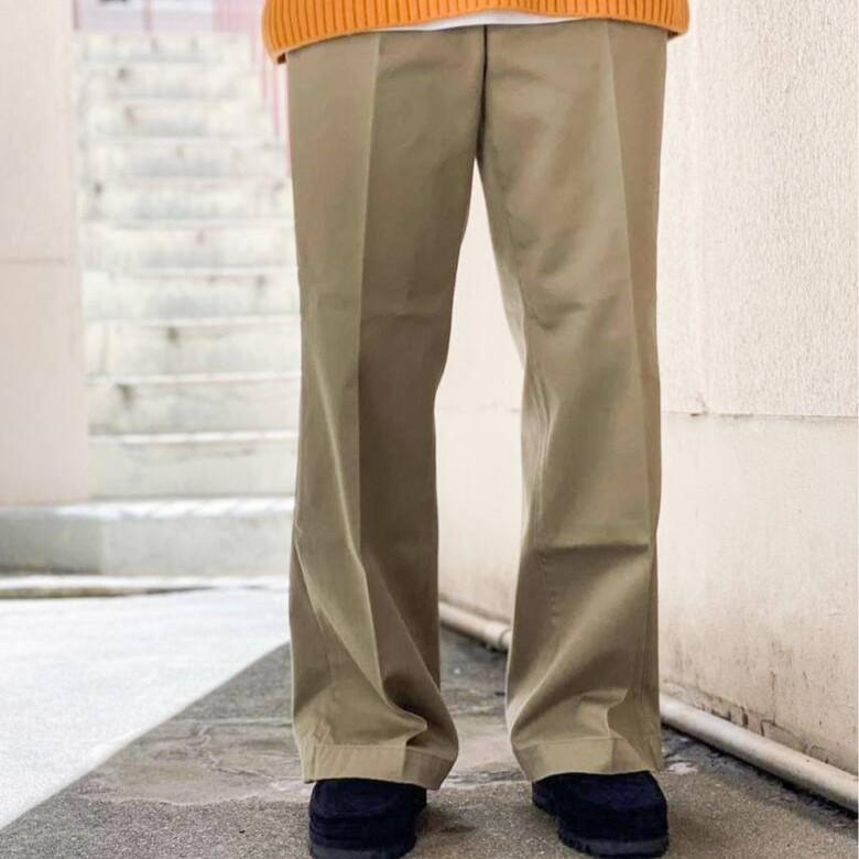 TANAKA x WISM タナカ ウィズム 23AW 別注 ST-168 COTTON FLARE TROUSERS BRAD(FLARE) コットンフレアトラウザーズ 33 カーキ チノパンツ |  | 02