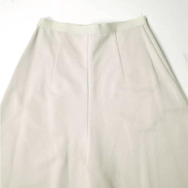 TOGA PULLA トーガ プルラ 日本製 15AW ワイドガウチョパンツ TP52-JF264 36 IVORY ショーツ ボトムス g19704 |  | 07