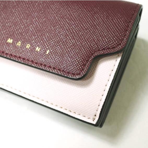 新品 MARNI マルニ TRIFOLD WALLET サフィアーノレザー 三つ折り財布 PFMOW02U23 DEEP RED/LIGHT PINK/SMOKE GREY ミニウォレット g19755 |  | 03