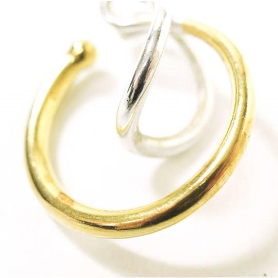 Charlotte CHESNAIS 金色片耳イヤークリップ