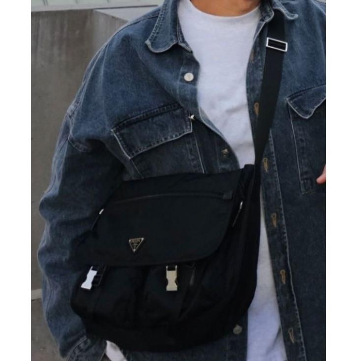 PRADA プラダ Vela Nylon Buckle Messenger Bag ヴェラナイロン ショルダーバッグ 1BD738 BLACK(F0002 NERO) トライアングルロゴ g20982 |  | 03