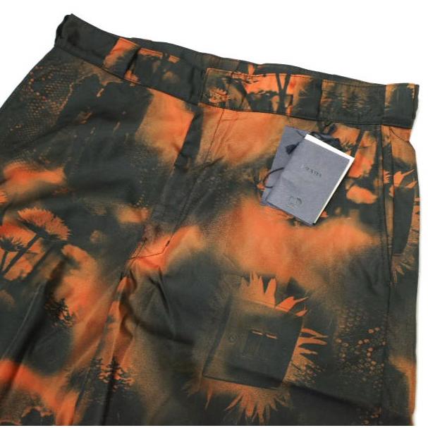 PRADA プラダ 22AW Re-Nylon Human Pantalone Shorts リナイロンバミューダショーツ SPG32 S182 11PZ 50 Orange トライアングルロゴ パンツ |  | 03