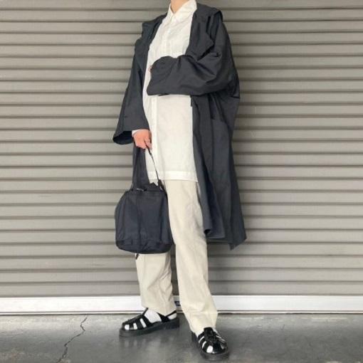 UNIQLO U ユニクロユー ナイロンポンチョ 男女兼用 211-458033 XL DARK GRAY Christophe Lemaire クリストフルメール コート ユニセックス |  | 02