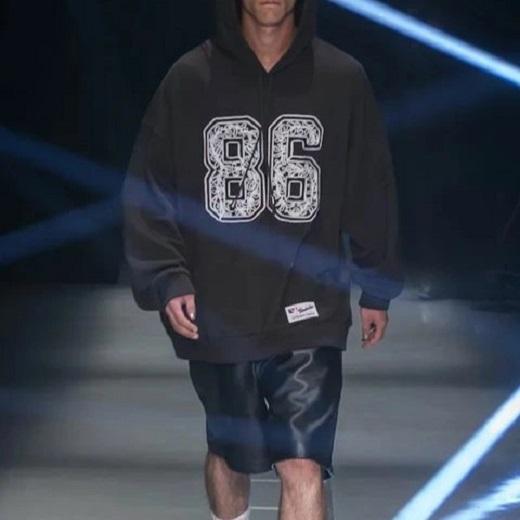el conductorH コンダクター 24SS CORD EMBROIDERED COTTON HOODED SWEATER TEAM 86 スウェットプルオーバーパーカー PD24SC01 4(L) BLK |  | 02