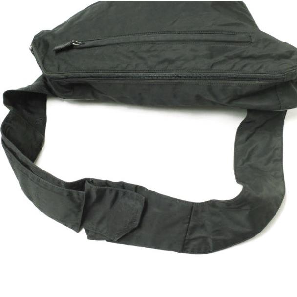 PRADA プラダ イタリア製 トライアングルロゴ ナイロンショルダーバッグ BLACK 旧品 カバン g21720 |  | 07