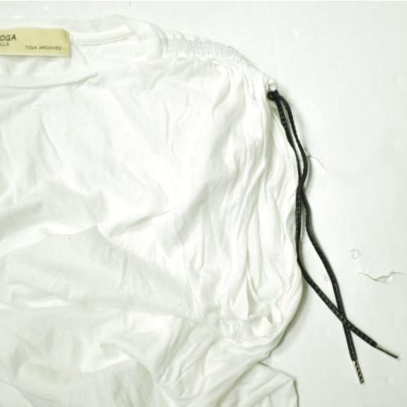 TOGA PULLA トーガ プルラ 日本製 ショルダーコード ノースリーブTシャツ TP21-JK245 2 ホワイト ARCHIVES カットソー トップス g22285 |  | 04
