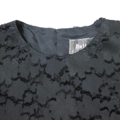 Ballsey ボールジィ 24SS 日本製 マーガレットカットジャカード フレアギャザーワンピース 11-06-41-06833 34 NAVY TOMORROWLAND ドレス |  | 04