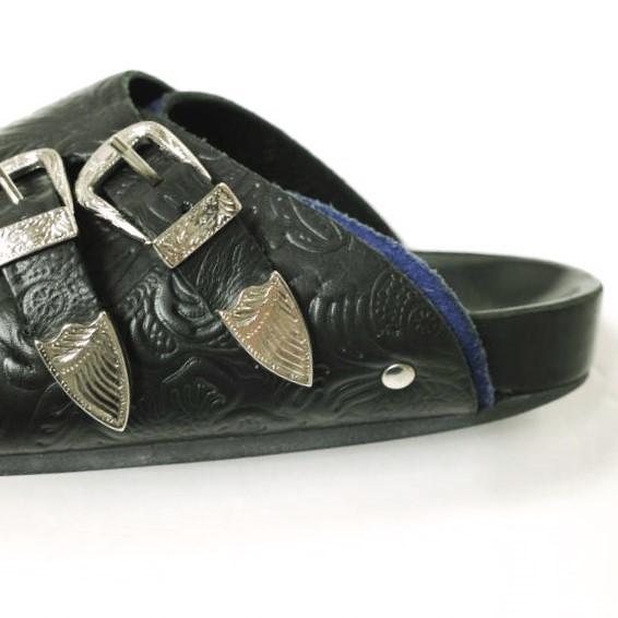 TOGA PULLA トーガ プルラ Metal Buckle Emboss Sandal メタルバックルエンボスストラップサンダル AJ698 36(23cm) BLACK/NAVY レザー |  | 06