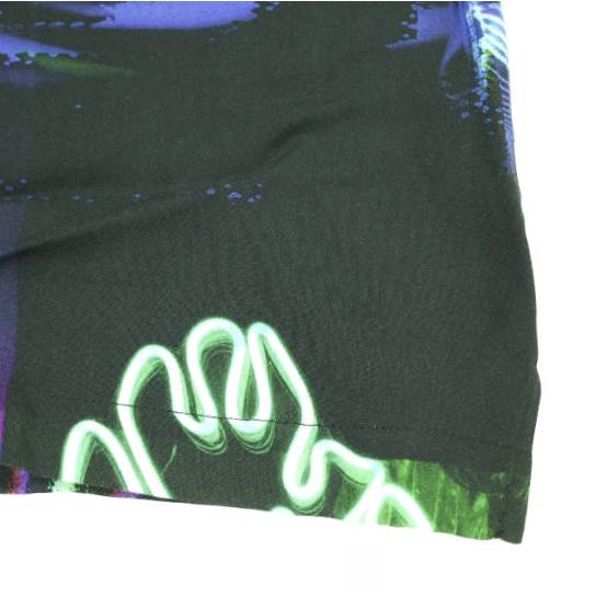 Desigual デシグアル JABAL ネオンカラーリゾートシャツ 22WMCW04 S BLACK 半袖 レーヨン トップス g22886 |  | 06