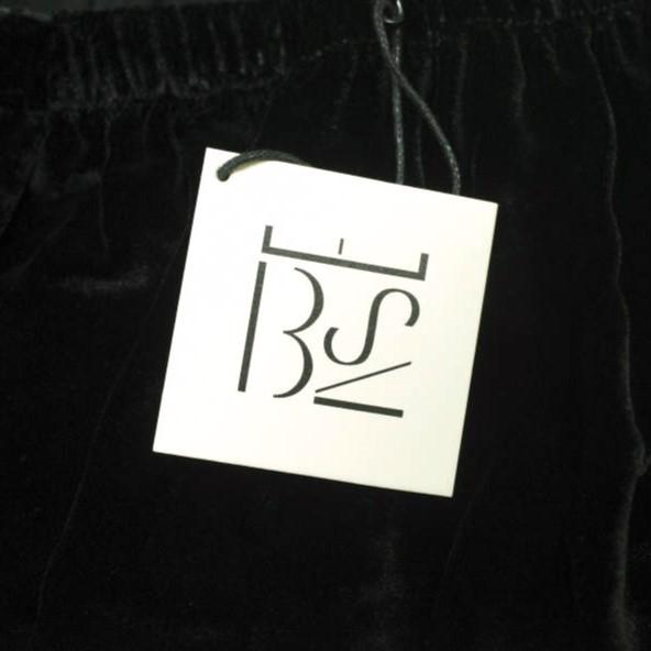 新品 BASERANGE ベースレンジ 25SS OLIN SKIRT シルクベルベットロングスカート SKOLI-VE-SP25 XS BLACK ベロア イージー 定価43,560円 |  | 03