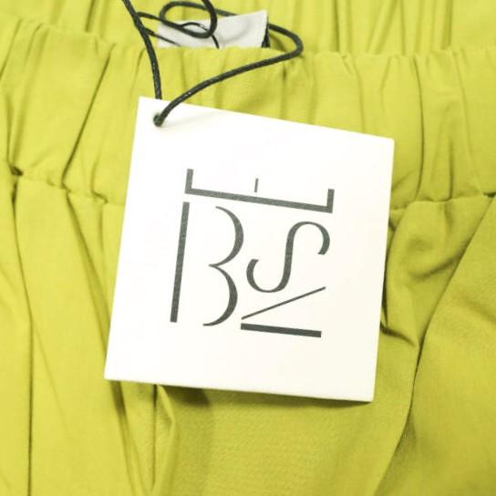 新品 BASERANGE ベースレンジ 24AW NED PANTS コットンワイドイージーパンツ S BRACE GREEN 定価21,780円 ボトムス g22948 |  | 03