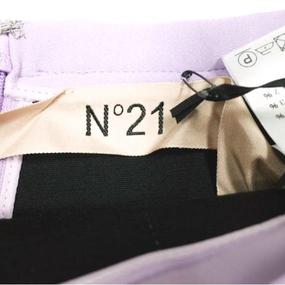 新品 N°21 ヌメロヴェントゥーノ 21AW イタリア製 ボンディングフリルスリットスカート 21AW-C041-5336 40 PURPLE 定価71,500円 g22984 |  | 03