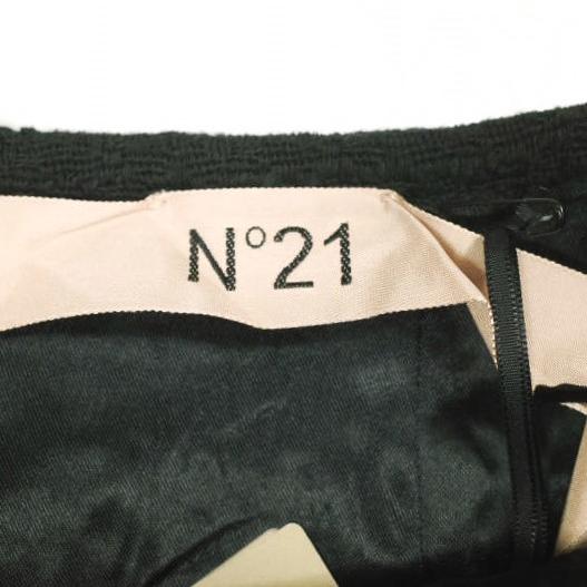 新品 N°21 ヌメロヴェントゥーノ 24SS 5A GONNA TESSUTO コットンツイード ペンシルスカート 24S-C021-0126 36 BLACK 定価75,900円 タイト |  | 04