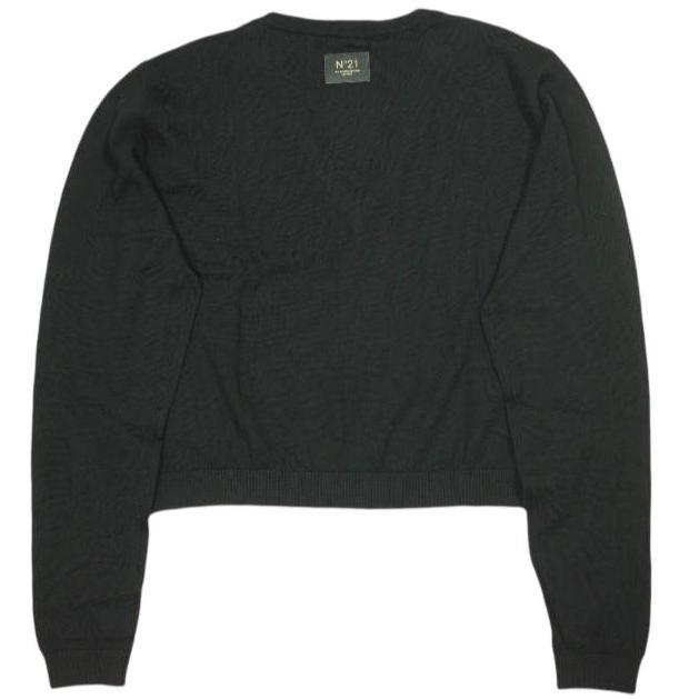 新品 N°21 ヌメロヴェントゥーノ 23SS A2 MAGLIA PULLOVER メリノウールVネッククロップドニット 23S-A030-9000 38 BLACK 定価64,900円 |  | 01