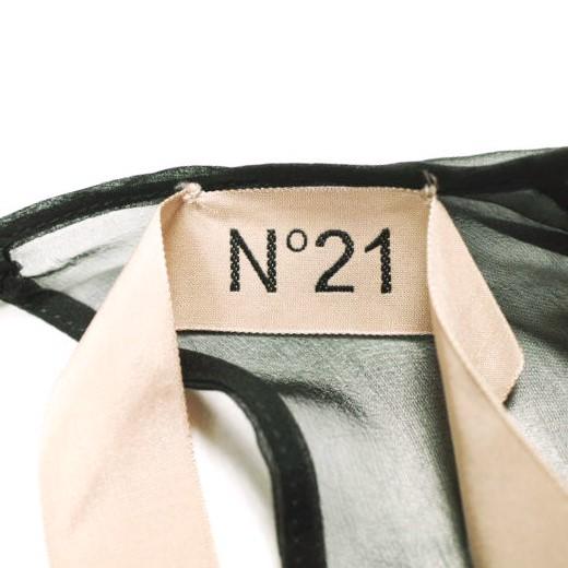 新品 N°21 ヌメロヴェントゥーノ 23SS フリルシルクブラウス L2 BLUSA TESSUTO 23S-G072-5586 36 BLACK 定価86,900円 シースルー シャツ |  | 04