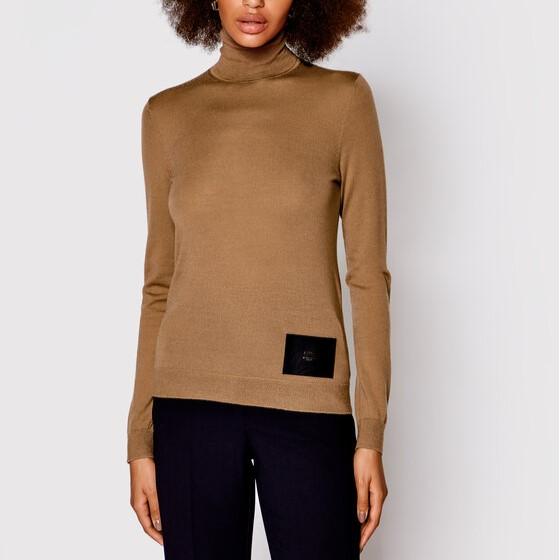 新品 N°21 ヌメロヴェントゥーノ 22AW ロゴパッチ メリノウールタートルネックニット 22I-A036-9000 40 NAVY セーター 定価63,800円 |  | 02