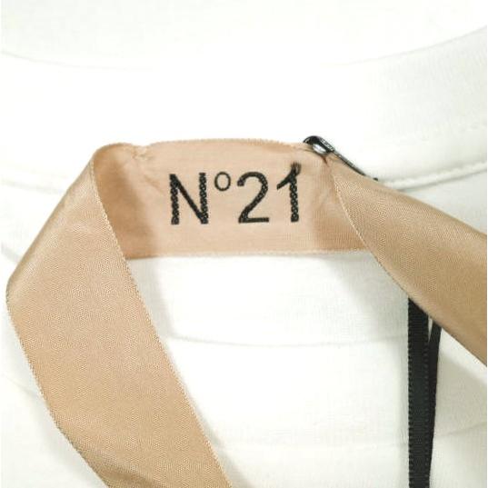 新品 N°21 ヌメロヴェントゥーノ 24SS 5D T-SHIRT JERSEY ヤシの木 ロゴ刺繍 ロングスリーブＴシャツ 24P-F071-6328 36 WHITE 定価31,900円 |  | 04