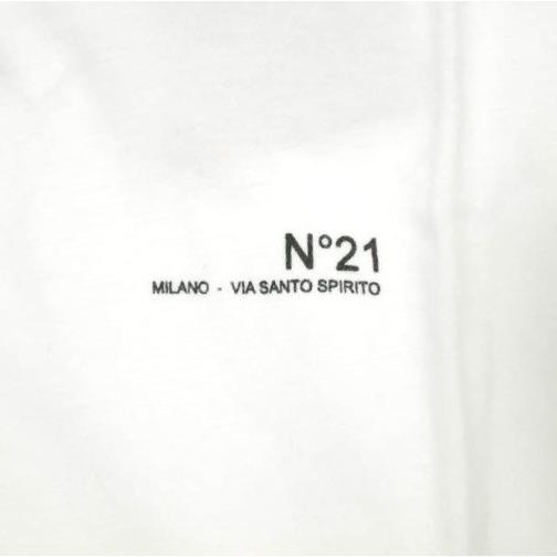 新品 N°21 ヌメロヴェントゥーノ 22SS ロゴプリント ノースリーブTシャツ 22SW-F101-4203 40 WHITE カットソー 定価25,300円 トップス |  | 05
