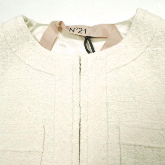 新品 N°21 ヌメロヴェントゥーノ 24SS コットンツイード ノーカラーホックジャケット 24S-L014-0126 40 OFF WHITE 定価141,900円 g23017 |  | 05