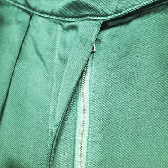 新品 DRIES VAN NOTEN ドリスヴァンノッテン 22AW PAMPLONA 5286 W.W. PANTS 2タックバギーパンツ 34 EMERALD GREEN 定価77,000円 ワイド |  | 06