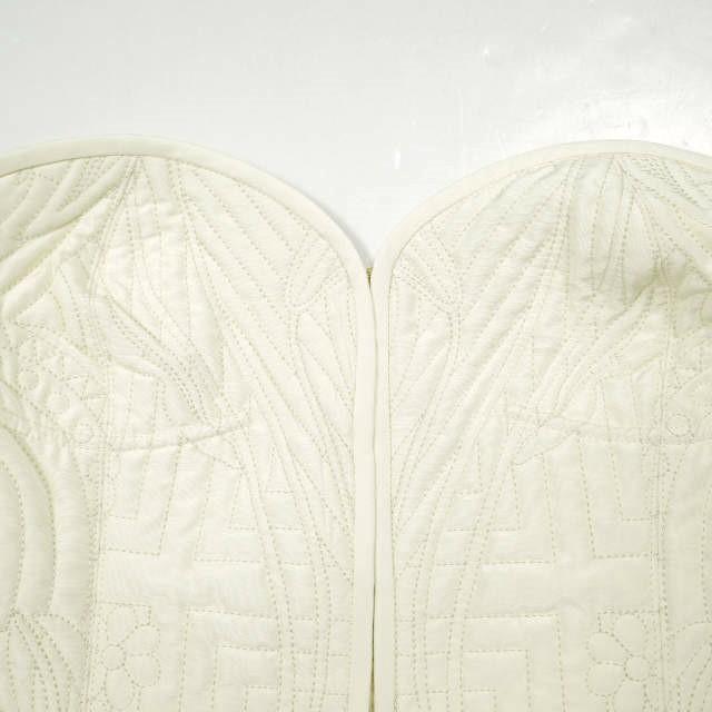 新品 Mame Kurogouchi マメクロゴウチ 23AW Floral Quilted Silk Bustier フローラルキルティングシルクビスチェ 2 ECRU 定価106,700円 |  | 06