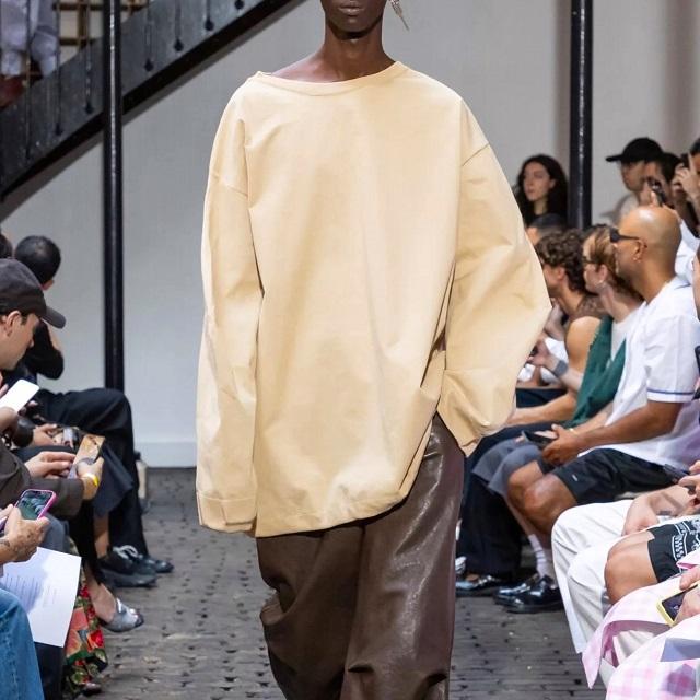 新品 HED MAYNER ヘドメイナー 24SS STONE WASHED COTTON SWEAT オーバーサイズボンディングスウェット HMMY75011A S Beige 定価214,500円 |  | 02