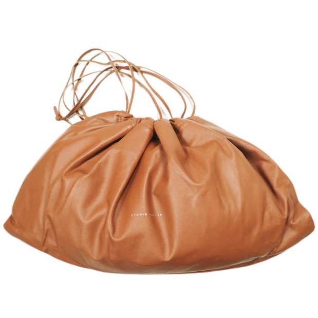 新品 STUDIO AMELIA スタジオアメリア ギャザードロストバッグ 20092587004010 Brown クラッチバッグ AP STUDIO カバン 新品 STUDIO AMELIA スタジオアメリア ギャザードロストバッグ