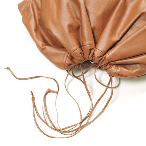 新品 STUDIO AMELIA スタジオアメリア ギャザードロストバッグ 20092587004010 Brown クラッチバッグ AP STUDIO カバン g23617 |  | 05