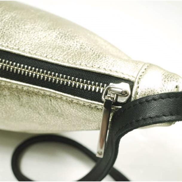 Ikot イコット 三日月型 ショルダーバッグ シャンパンゴールド カバン g23621 |  | 04