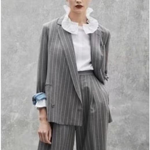 Drawer ドゥロワー 日本製 チョークストライプテーラードジャケット 6522-299-0659 36 ライトグレー ダブル アウター g23678 |  | 02