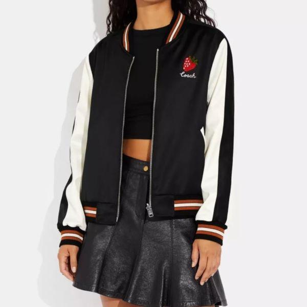 COACH コーチ リバーシブル シグネチャー スーベニアジャケット ストロベリーエンブロイダリー CG460 S BLACK/WHITE イチゴ スカジャン |  | 04