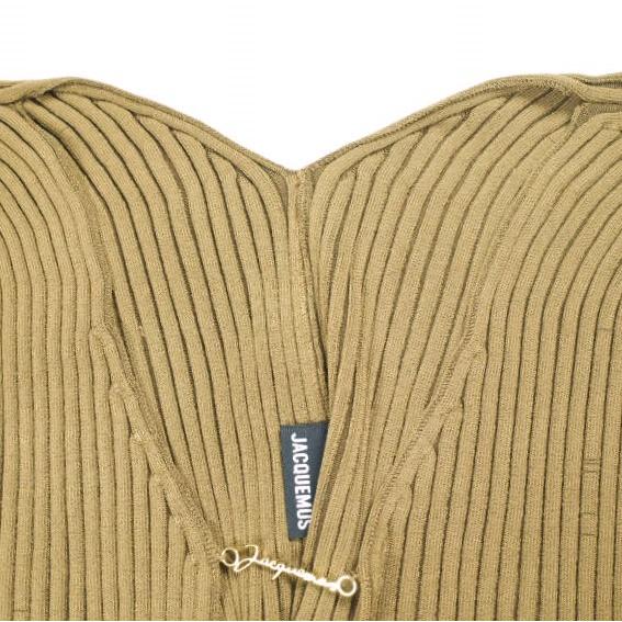 JACQUEMUS ジャックムス リブニット プレートカーディガン Free Brown マイクロチャームロゴ トップス g24390 |  | 03