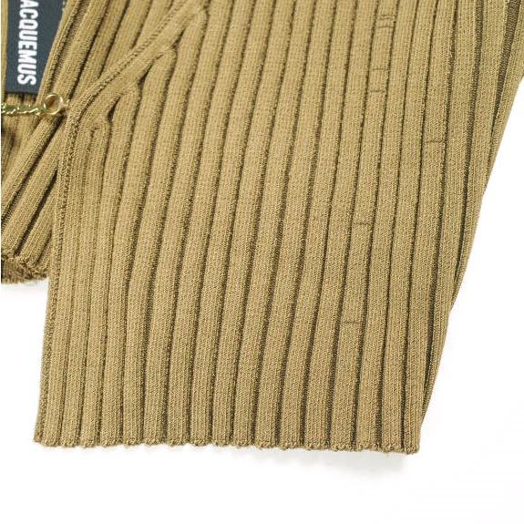 JACQUEMUS ジャックムス リブニット プレートカーディガン Free Brown マイクロチャームロゴ トップス g24390 |  | 05