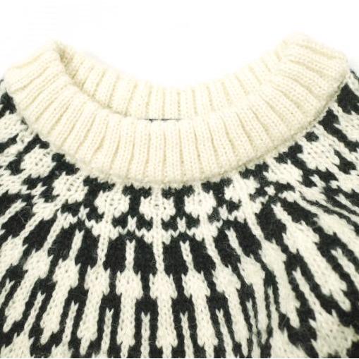GUERNSEY WOOLLENS ガンジーウーレンズ イギリス製 ICEMAN TWOTONE SWEATER アイスマン求心柄セーター 38 Natural/Black ニット g24423 |  | 03