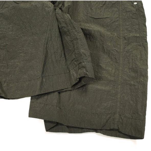 Omar Afridi オマールアフリディ 23SS イギリス製 PANELLED WIDE SHORTS ガーメントダイ リップストップナイロン ワイドショーツ OA-SS23-TRS-111-03 46 RED ショートパンツ ボトムス【新古品】【中古】【Omar Afridi】 新品 Omar Afridi オマールアフリディ 23SS PANELLED WIDE SHORTS