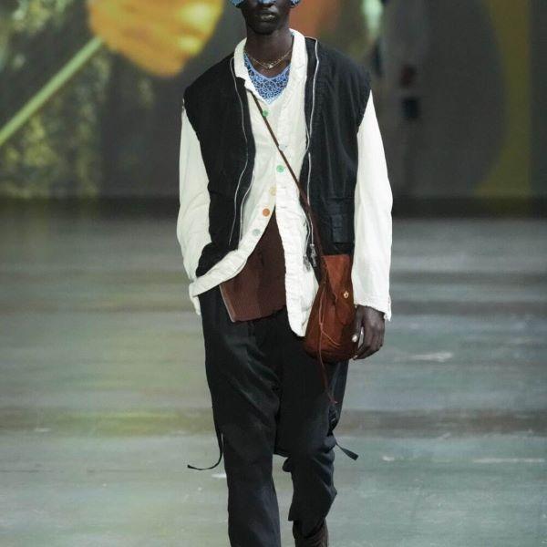 新品 UNDERCOVER アンダーカバー 25SS 日本製 ディアスキンショルダーポーチ アイモチーフ UC1E4B04 Off White 巾着 バッグ カバン g24867 |  | 01