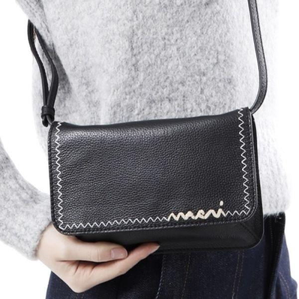 新品 MARNI マルニ 25SS Mending Black Leather Shoulder Bag 2WAY レザーショルダーバッグ PHMO0038U1 P6533 BLACK(00N99) 定価157,300円 |  | 03