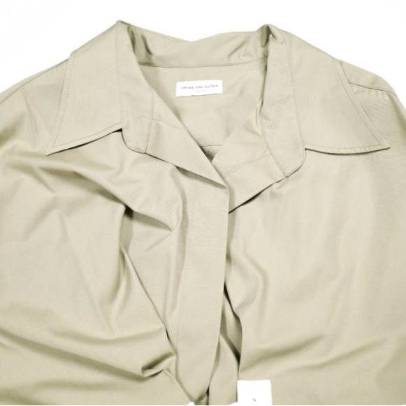新品 DRIES VAN NOTEN ドリスヴァンノッテン 24SS CLICK 8329 W.W.SHIRT レースアップシャツ 241-010752-8329-101 36 SAND 定価90,200円 |  | 05