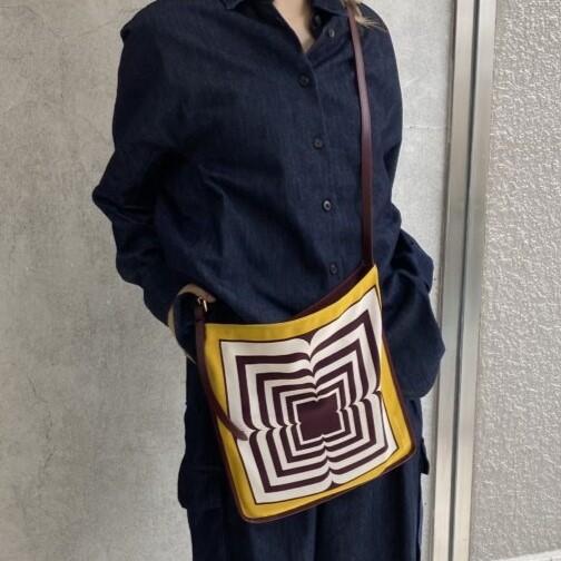 新品 DRIES VAN NOTEN ドリスヴァンノッテン 24SS BW241-SCARF218-736 W.L.BAG レザーポーチ付き スカーフショルダーバッグ 定価102,300円 |  | 03