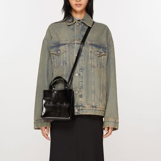アクネストゥディオズ　フェイスロゴプレートショルダー　ブラック Acne Studios（アクネ ストゥディオズ） アクネ ショルダーバッグ