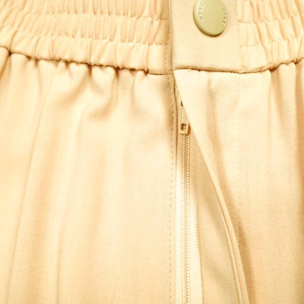 新品 HYKE ハイク 23SS 日本製 STRETCH TAPERED PANTS ストレッチテーパードパンツ 231 - 13182 1(S) CREAM イージー ボトムス g25052 |  | 04