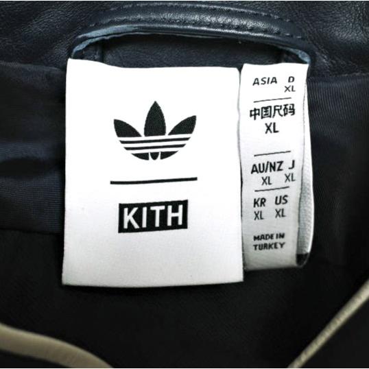 KITH NYC x adidas キス アディダス 25SS 別注 Football Bomber Jacket フットボールボンバージャケット JD7941 XL Legend Ink スタジャン |  | 06