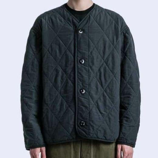 OAMC オーエーエムシー 22AW COMBAT LINER JACKET コンバットライナージャケット 1225-343-9816 XS Dk.Navy 中綿 キルティング アウター |  | 02