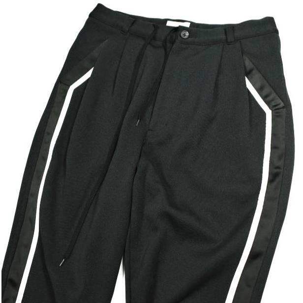 BED J.W. FORD ベッドフォード 日本製 CLOSET 03 4タックサイドライントラックパンツ 1 BLACK ジャージー トラウザーズ ボトムス g25578 |  | 03