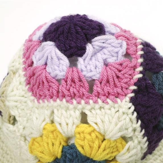G.B CALIFORNIA ジービーカリフォルニア アメリカ製 FLOWER BUCKET HAT 1点物 ハンドニットバケットハット IVORY/PURPLE(ASSORT) BEAMS BOY |  | 02